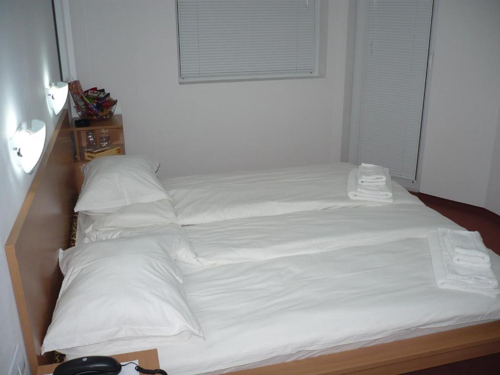 Citius Hotel Varna Room photo